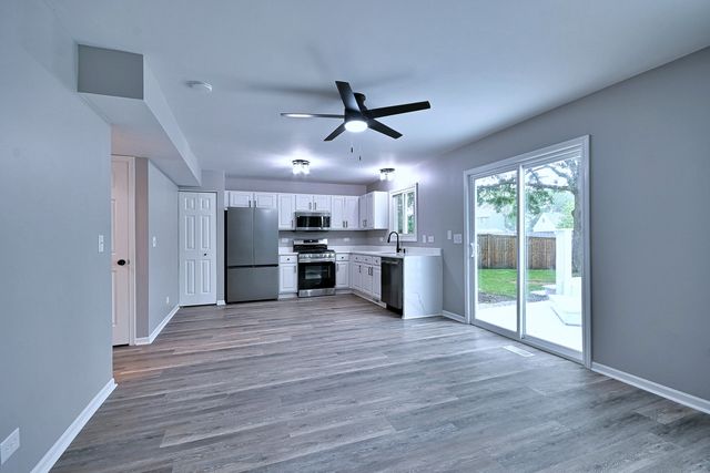 1449 Marleigh Lane, South Elgin, IL 60177