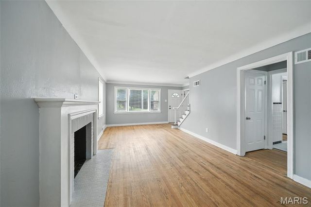 3706 Colonial Avenue, St Louis, MO 63121