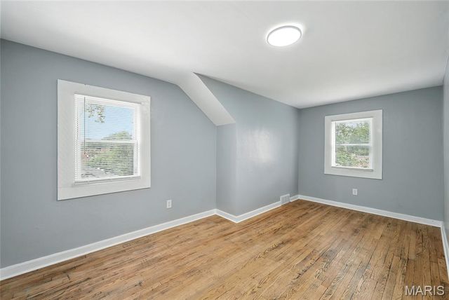 3706 Colonial Avenue, St Louis, MO 63121