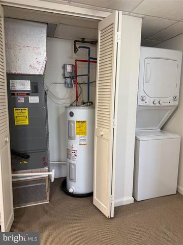 217 BEACH AVE, Cape May, NJ 08204