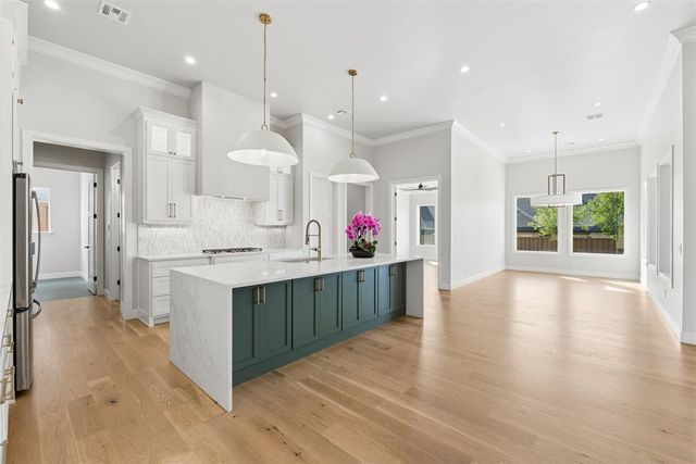 3109 Wood Thrush Way, Edmond, OK 73012
