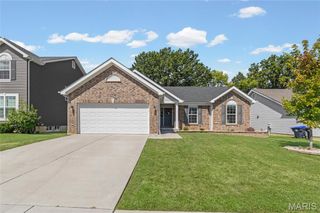 811 Crestwood Court, O'fallon, MO 63366