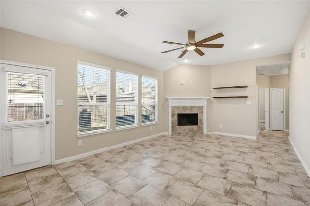 3411 Country Club Boulevard, Montgomery, TX 77356