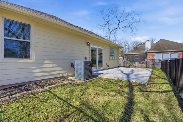 3411 Country Club Boulevard, Montgomery, TX 77356