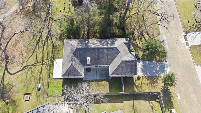 3411 Country Club Boulevard, Montgomery, TX 77356