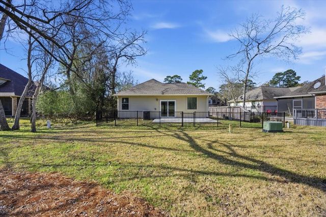 3411 Country Club Boulevard, Montgomery, TX 77356