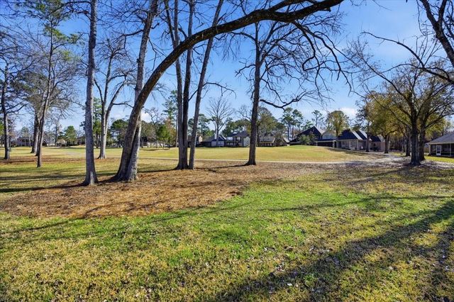 3411 Country Club Boulevard, Montgomery, TX 77356