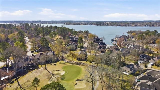 3411 Country Club Boulevard, Montgomery, TX 77356