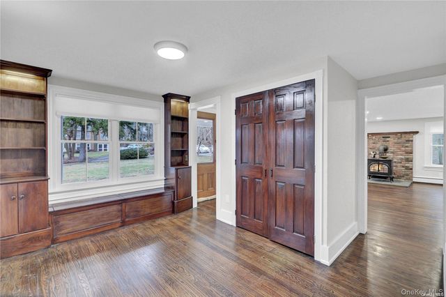 42 Blydenburgh Lane, Stony Brook, NY 11790