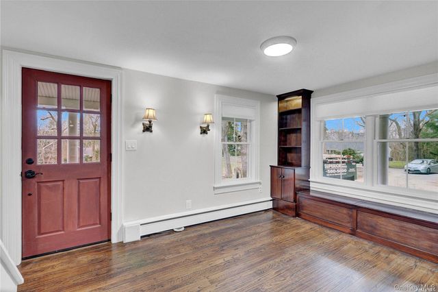 42 Blydenburgh Lane, Stony Brook, NY 11790