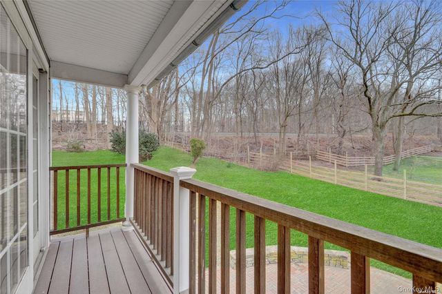 42 Blydenburgh Lane, Stony Brook, NY 11790