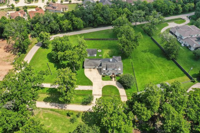 5511 Greentree Drive Drive, Sugar Land, TX 77479