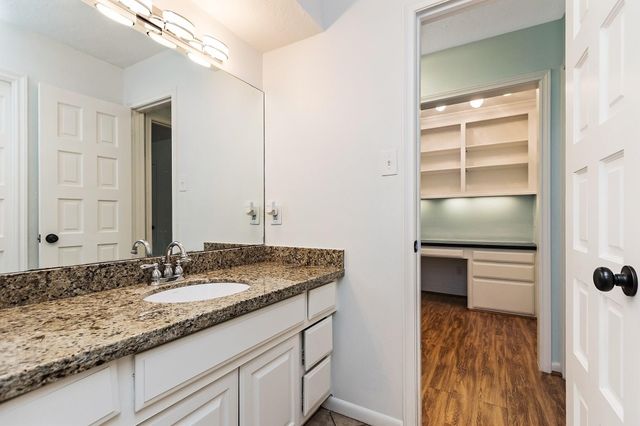 5511 Greentree Drive Drive, Sugar Land, TX 77479