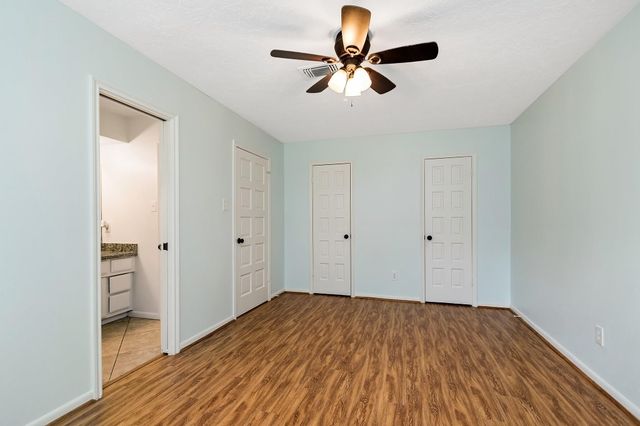 5511 Greentree Drive Drive, Sugar Land, TX 77479