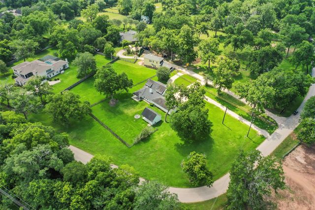 5511 Greentree Drive Drive, Sugar Land, TX 77479