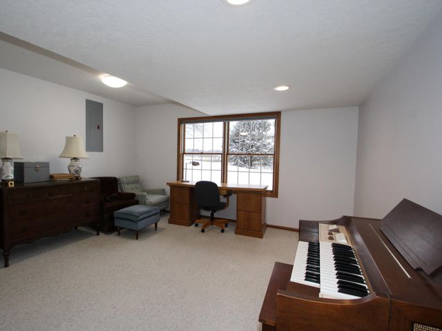 1301 Mckusick Road Lane N, Stillwater, MN 55082