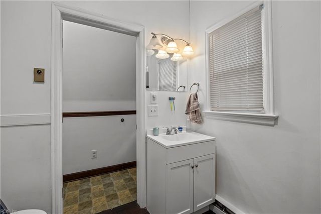 101 Richards RD, Williamsburg, VA 23188