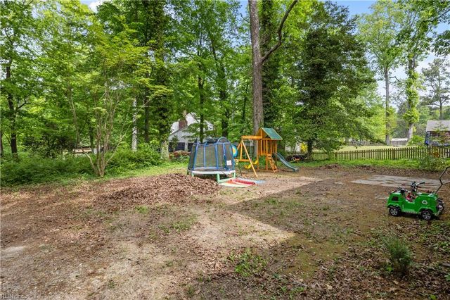 101 Richards RD, Williamsburg, VA 23188