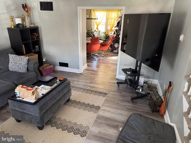7449 LAWRENCE RD, Baltimore, MD 21222