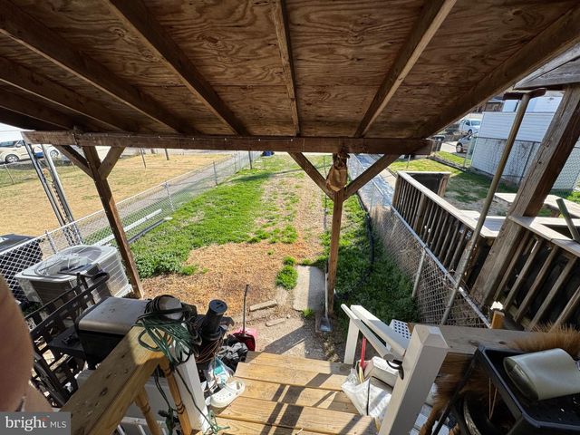 7449 LAWRENCE RD, Baltimore, MD 21222