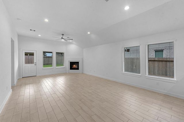 3102 Spitfire Drive, Rosenberg, TX 77471