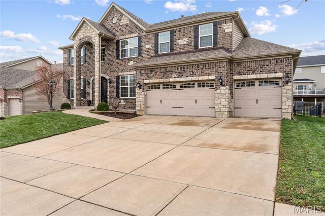 933 Bentley Park Circle Circle, O'fallon, MO 63368