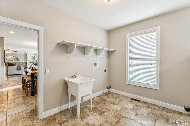 933 Bentley Park Circle Circle, O'fallon, MO 63368