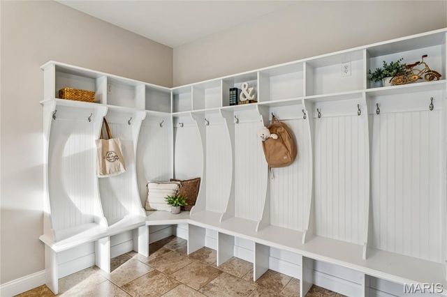 933 Bentley Park Circle Circle, O'fallon, MO 63368