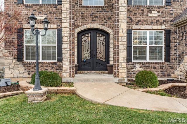 933 Bentley Park Circle Circle, O'fallon, MO 63368