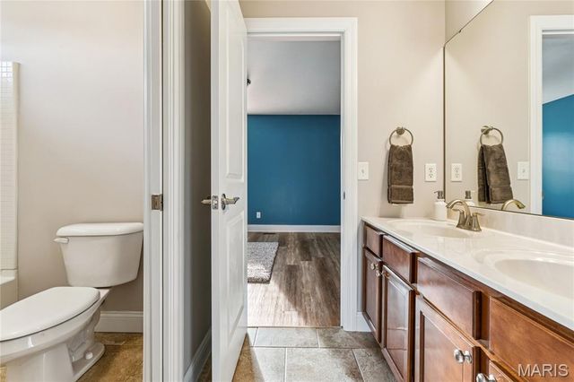 933 Bentley Park Circle Circle, O'fallon, MO 63368