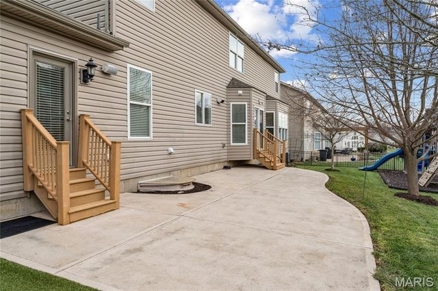 933 Bentley Park Circle Circle, O'fallon, MO 63368