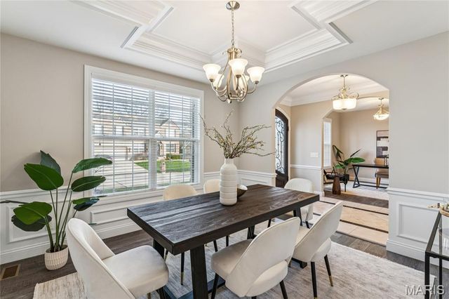 933 Bentley Park Circle Circle, O'fallon, MO 63368