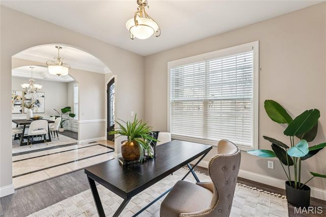 933 Bentley Park Circle Circle, O'fallon, MO 63368