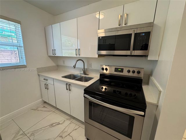 1767 NW 3rd Ave 6, Miami, FL 33136