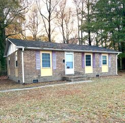 406 E 16th Street, Scotland Neck, NC 27874