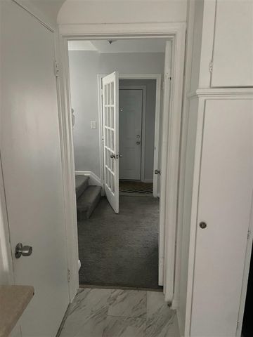 18276 Appoline Street, Detroit, MI 48235