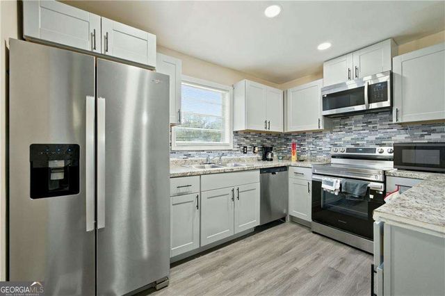1020 Cedar Circle, Forest Park, GA 30297