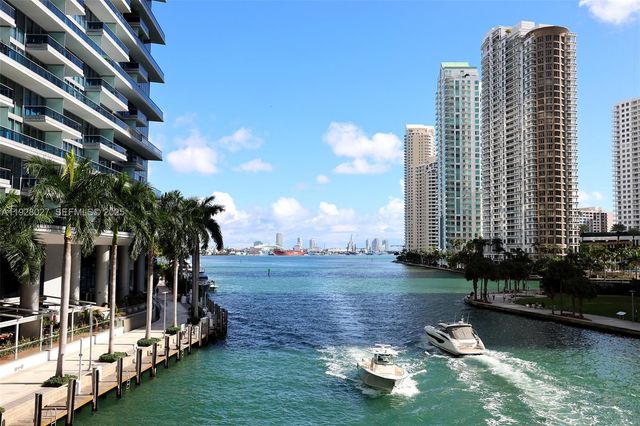 900 Brickell Key Blvd 2002, Miami, FL 33131