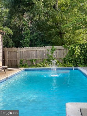 36 EVANINE DR, Berlin, NJ 08009