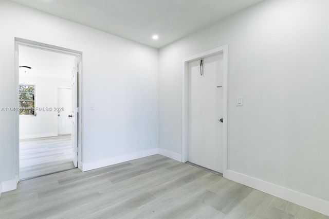 360 NW 199th St, Miami Gardens, FL 33169