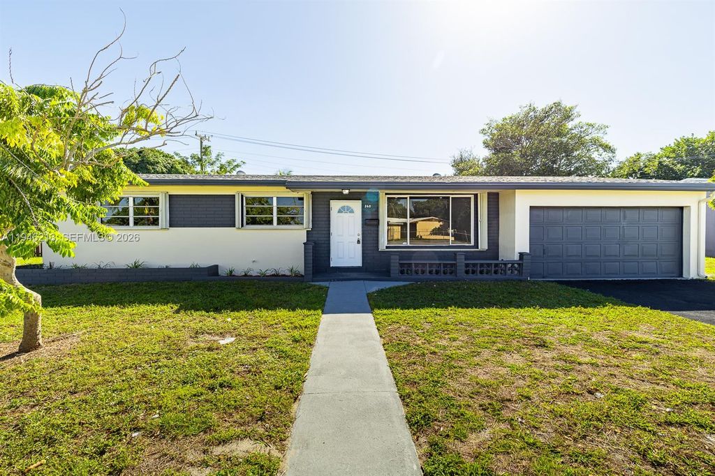 360 NW 199th St, Miami Gardens, FL 33169