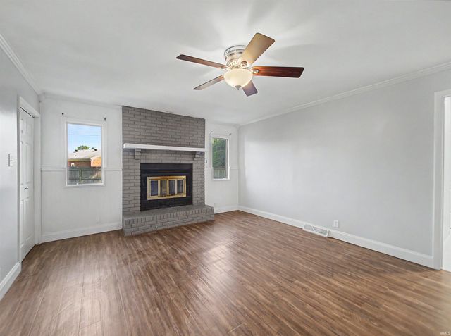 1317 Continental Drive, Evansville, IN 47715