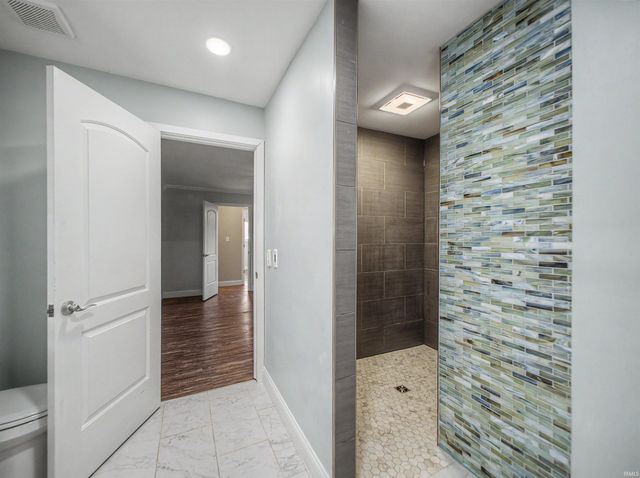 1317 Continental Drive, Evansville, IN 47715
