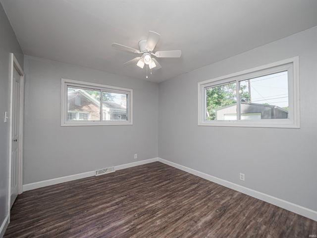 1317 Continental Drive, Evansville, IN 47715