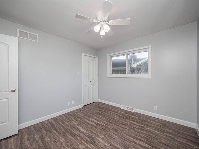 1317 Continental Drive, Evansville, IN 47715
