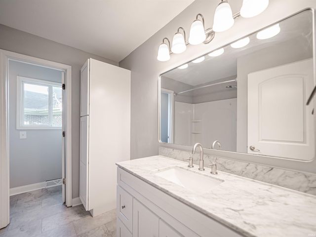 1317 Continental Drive, Evansville, IN 47715
