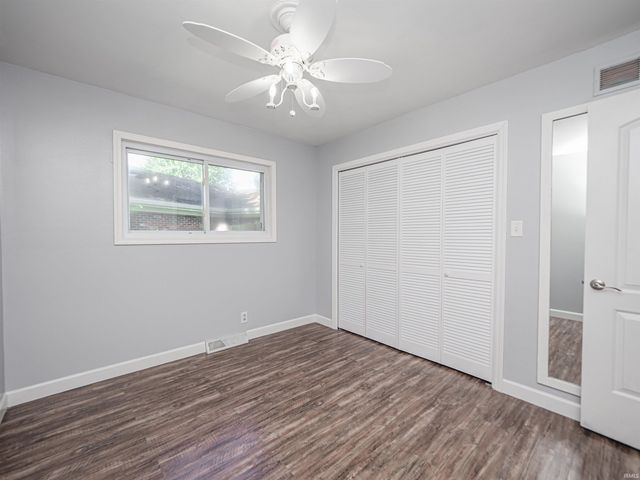 1317 Continental Drive, Evansville, IN 47715