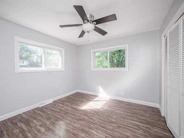 1317 Continental Drive, Evansville, IN 47715