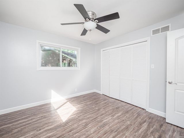 1317 Continental Drive, Evansville, IN 47715