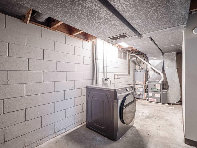 1317 Continental Drive, Evansville, IN 47715